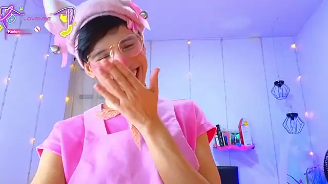 Ariel Femboy  online show from 01.13.26