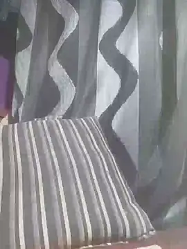 Hailey BaileyXYZ online show from 12.11.24