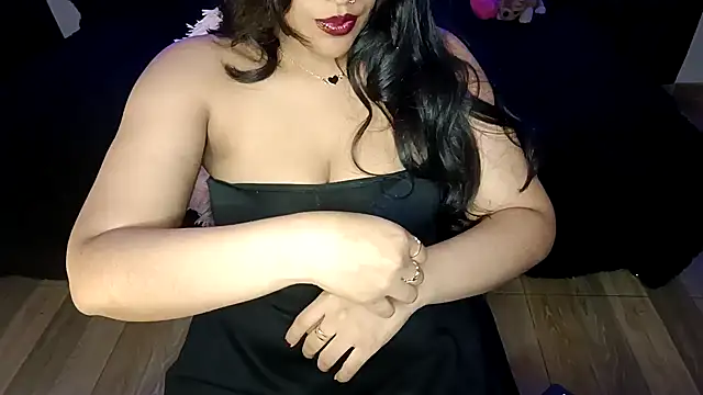 Lucy kanne online show from 12.22.24
