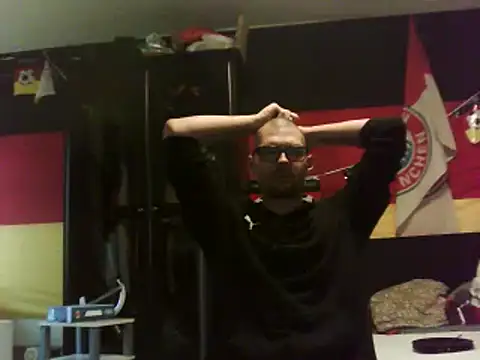 Die-geile-Sau online show from 03.16.25