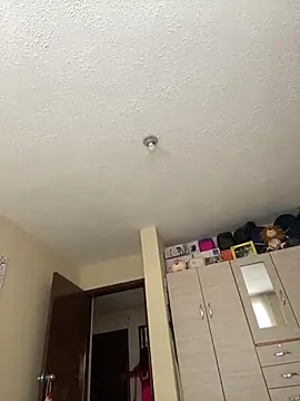 Vaiolet a online show from 01.07.25