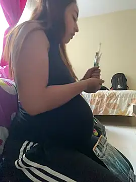 Vaiolet a online show from 01.07.25