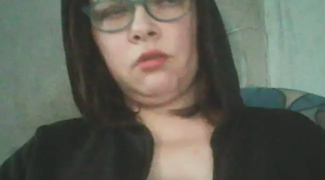 Snapshot of deluxpussy chatting on 02.05.25 deluxpussy online show from 02.05.25