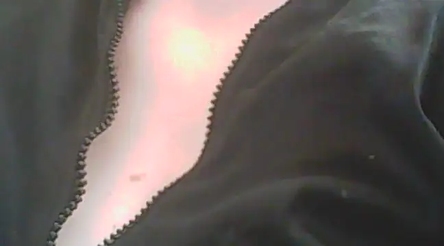 Snapshot of deluxpussy chatting on 03.22.25 deluxpussy online show from 03.22.25