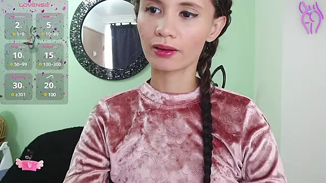 Snapshot of Sofia_Franco_ chatting on 02.07.25 Sofia Franco online show from 02.07.25