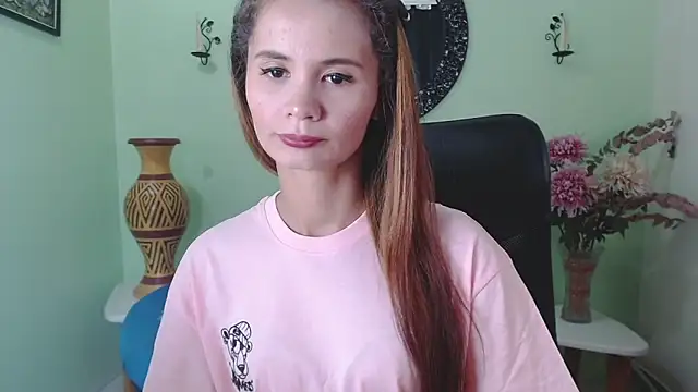 Snapshot of Sofia_Franco_ chatting on 09.26.25 Sofia Franco online show from 09.26.25