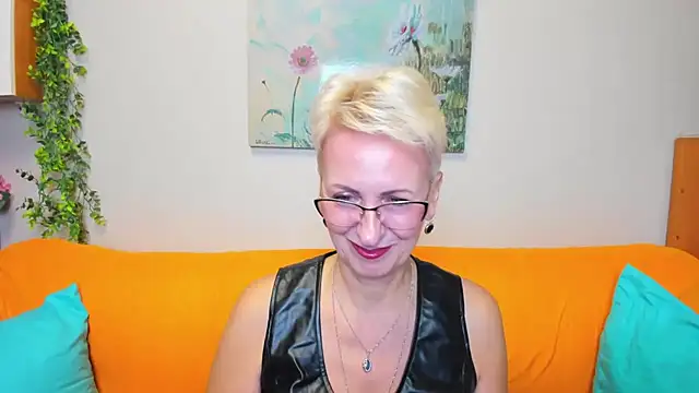 iamyourdream89 online show from 11.04.25