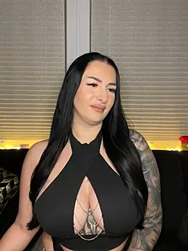 Mia-Bremer online show from 02.15.26