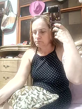 Snapshot of SeductionSilera chatting on 02.21.26 SeductionSilera online show from 02.21.26