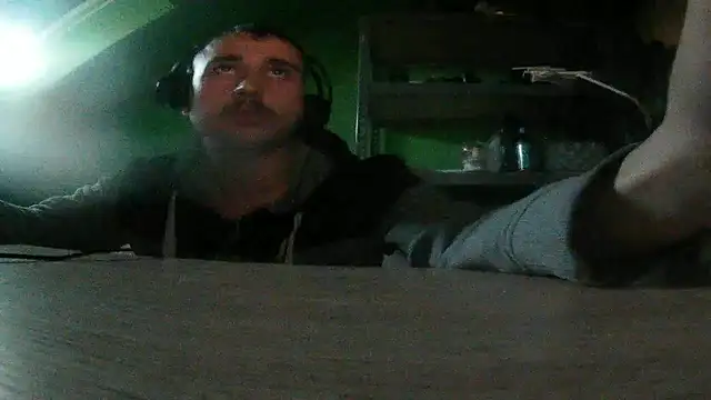 Snapshot of capoloveu chatting on 03.01.25 capoloveu online show from 03.01.25