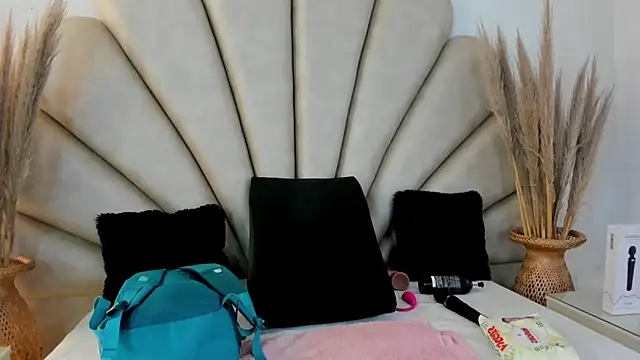 Natasha  Blue online show from 10.03.25