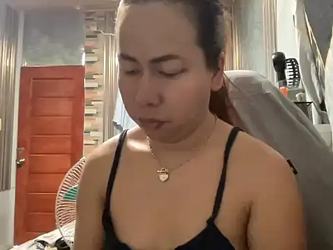 UrLove Marga online show from 04.11.26