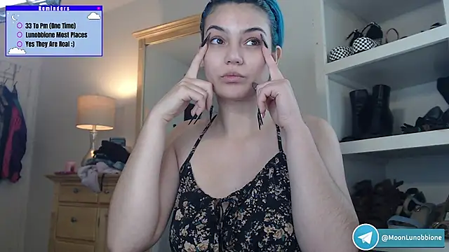 Snapshot of Lunobbione chatting on 03.19.26 Lunobbione online show from 03.19.26
