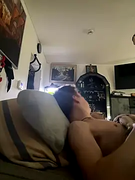 Toyjungee online show from 11.11.25