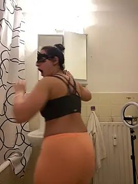 Sarahkhaalifa online show from 11.13.25