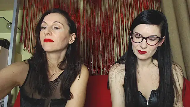 Snapshot of BDSMStars chatting on 01.01.25 BDSMStars online show from 01.01.25
