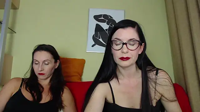 Snapshot of BDSMStars chatting on 09.08.25 BDSMStars online show from 09.08.25