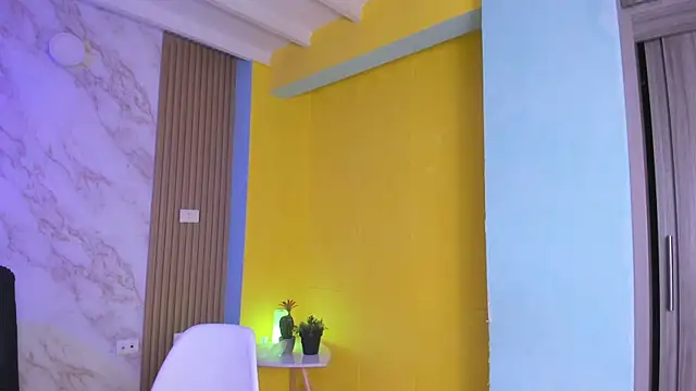 Megan blue7 online show from 10.20.25