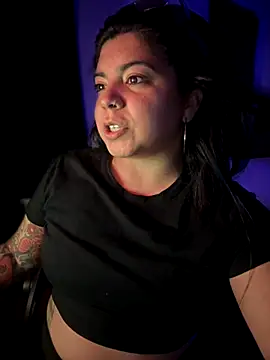 kimmiakiss22 online show from 11.14.25