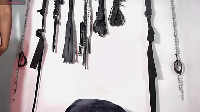 dangerouslyhot online show from 01.18.25