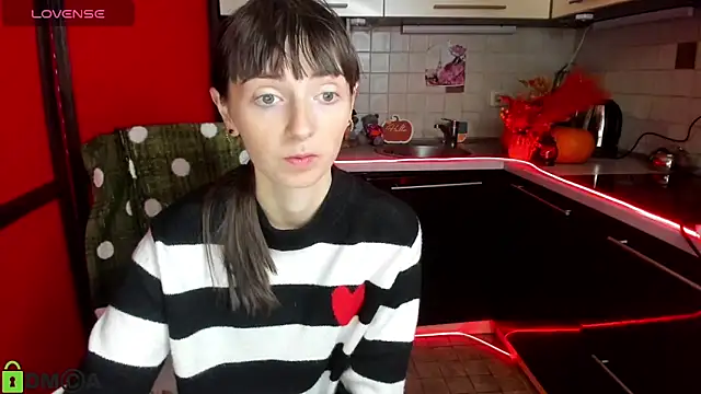 TayanaJons online show from 11.18.25