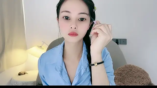 Snapshot of Judy520 chatting on 12.21.24 Judy520 online show from 12.21.24