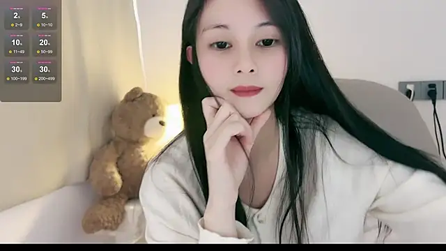 Snapshot of Judy520 chatting on 12.21.24 Judy520 online show from 12.21.24