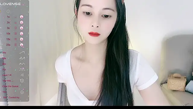 Snapshot of Judy520 chatting on 12.23.24 Judy520 online show from 12.23.24