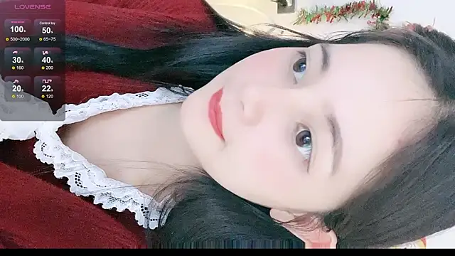 Snapshot of Judy520 chatting on 12.25.24 Judy520 online show from 12.25.24