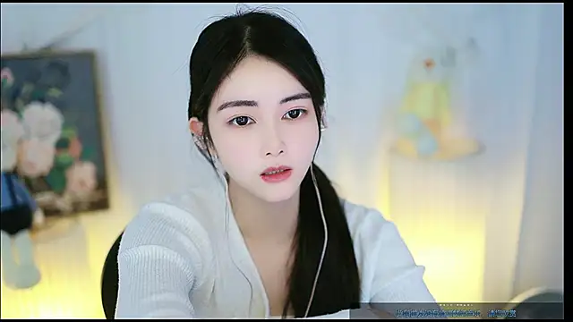 Snapshot of Judy520 chatting on 02.25.25 Judy520 online show from 02.25.25