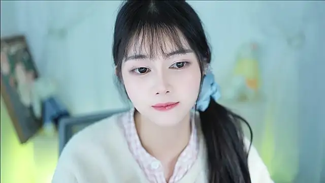 Snapshot of Judy520 chatting on 02.28.25 Judy520 online show from 02.28.25