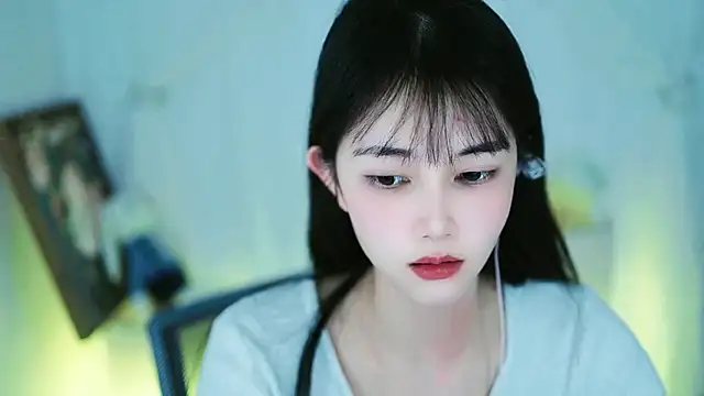 Snapshot of Judy520 chatting on 03.04.25 Judy520 online show from 03.04.25