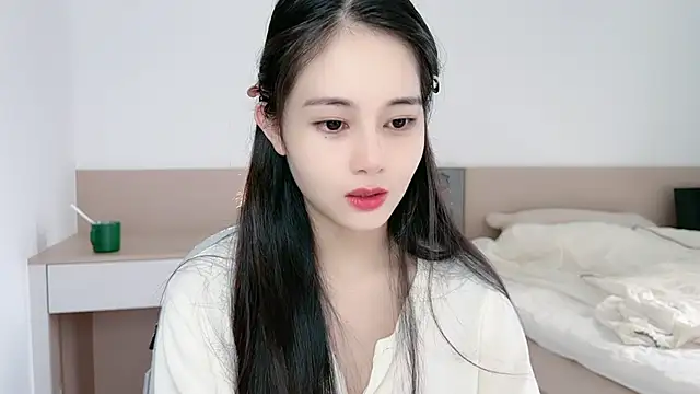 Snapshot of Judy520 chatting on 11.02.25 Judy520 online show from 11.02.25