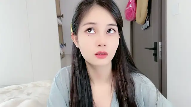 Snapshot of Judy520 chatting on 11.08.25 Judy520 online show from 11.08.25