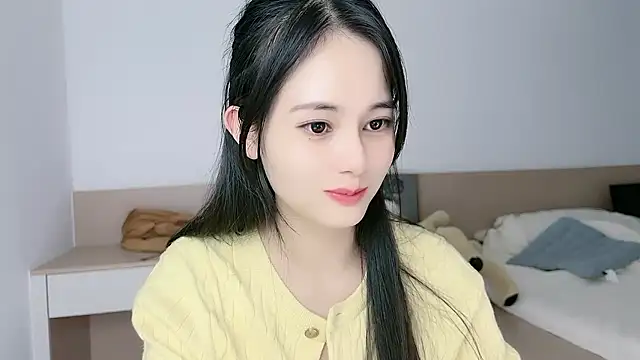 Snapshot of Judy520 chatting on 11.24.25 Judy520 online show from 11.24.25