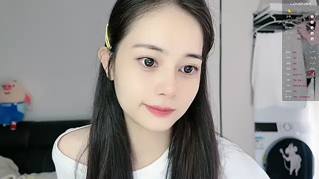 Snapshot of Judy520 chatting on 12.16.25 Judy520 online show from 12.16.25