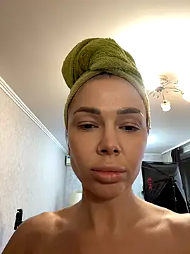 StripBianka online show from 11.05.25