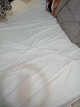 sweet vee42 online show from 02.26.25