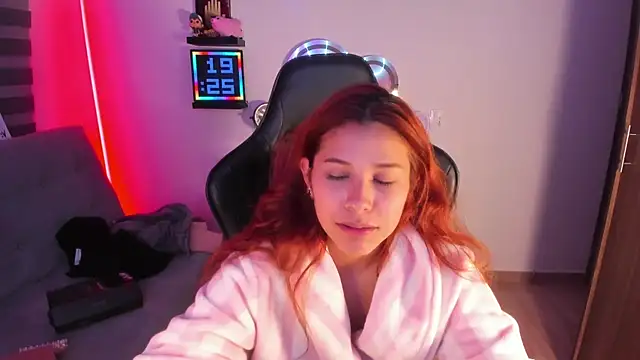 crystal bunny7 online show from 10.17.25