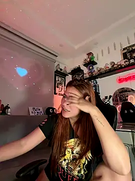 crystal bunny7 online show from 12.21.25