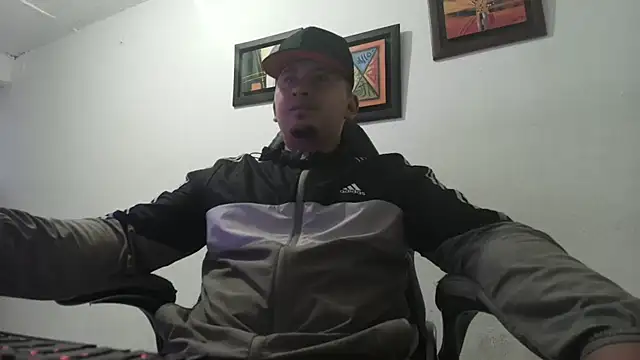 Snapshot of myke_andrade chatting on 09.18.25 myke andrade online show from 09.18.25