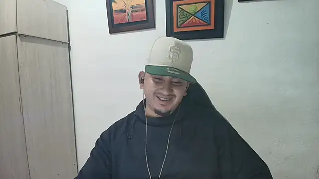 Snapshot of myke_andrade chatting on 10.19.25 myke andrade online show from 10.19.25