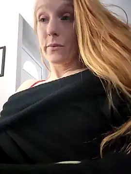 GoldenFlameGoddess online show from 02.06.25