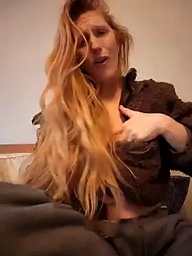 GoldenFlameGoddess online show from 02.07.25