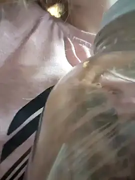GoldenFlameGoddess online show from 02.12.25