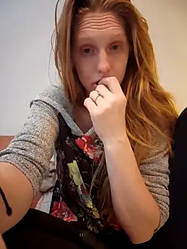 GoldenFlameGoddess online show from 02.16.25