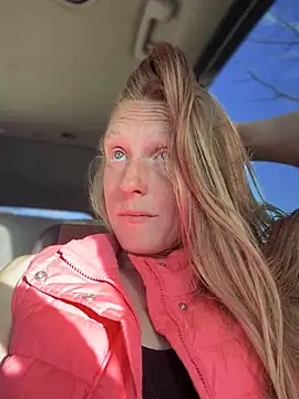 GoldenFlameGoddess online show from 04.06.26