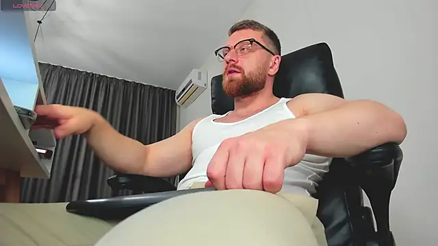 Findom guy online show from 02.01.26