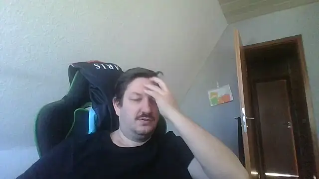 Snapshot of Golffahrer1982 chatting on 03.01.26 Golffahrer1982 online show from 03.01.26