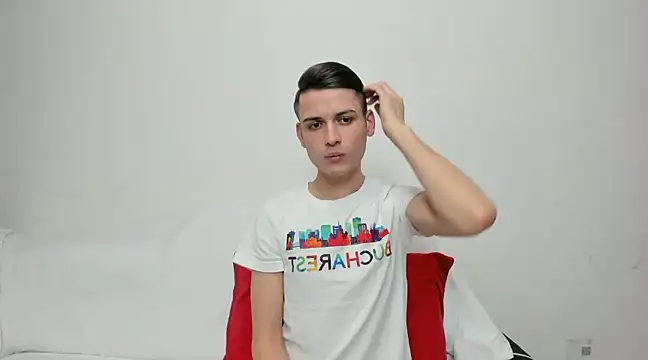 Snapshot of andboyfor6 chatting on 12.10.24 andboyfor6 online show from 12.10.24